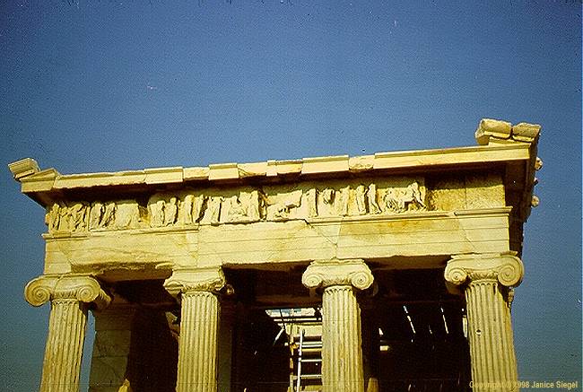 Anunciante Escarchado Marty Fielding The frieze of the Temple of Athena Nike