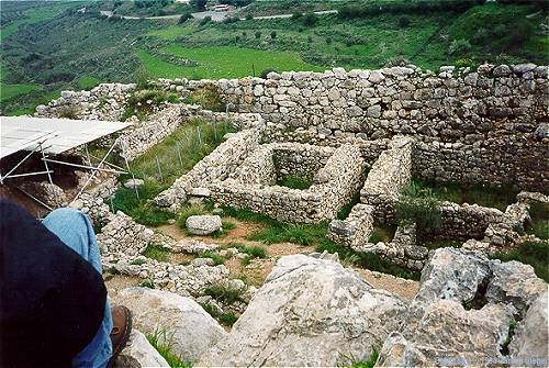 Complex of houses to south of Grave Circle A at Mycenae